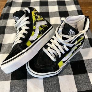 Green and black flame Off the Wall Hi-Top Vans